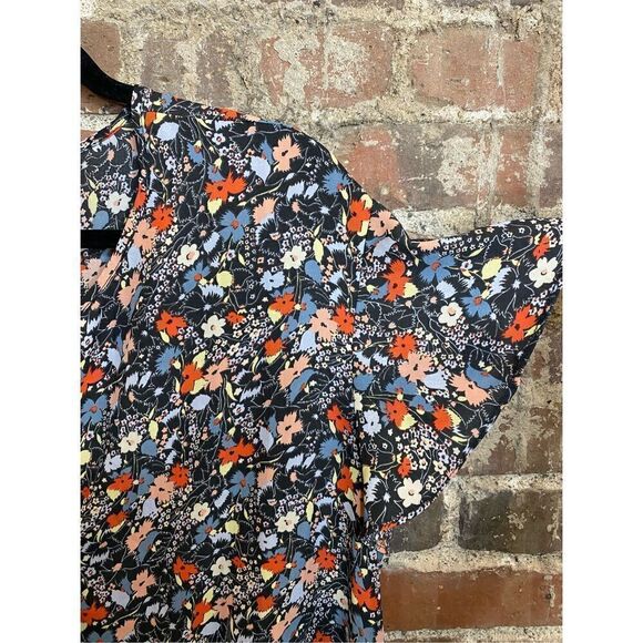 GAP Black Floral Peplum Blouse Women’s Size XL - Picture 2 of 9